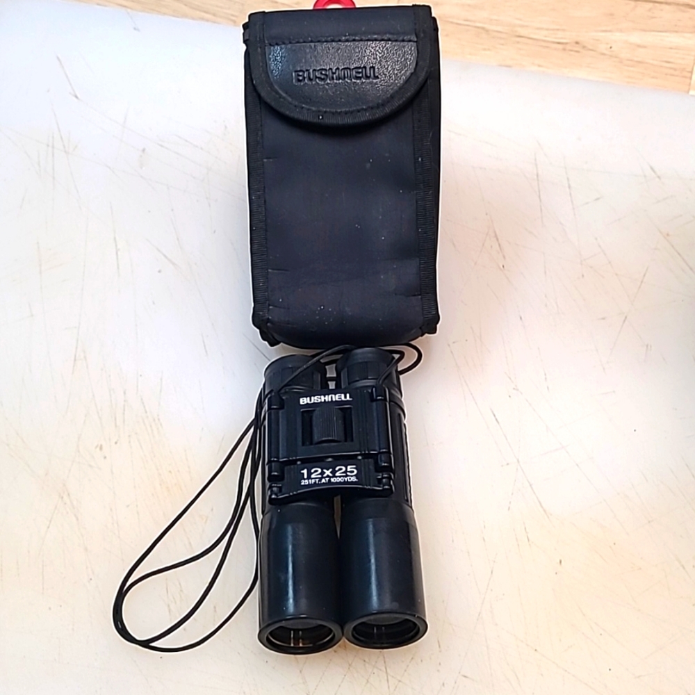 BUSHNELL 12x25 Compact  Binoculars